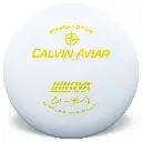 calvin-aviar_kc-pro_calvin-heimburg-signature_white-yellow.webp